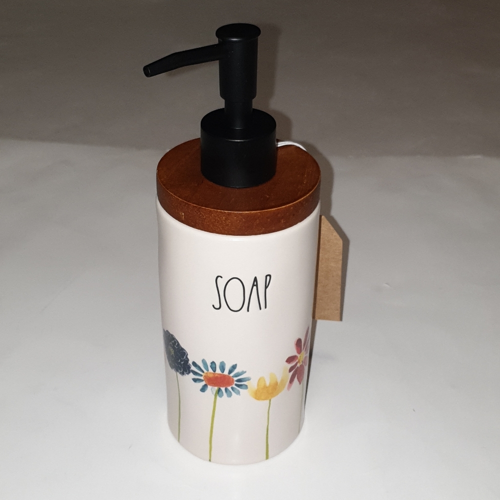 Rae dunn soap dispenser SOAP
